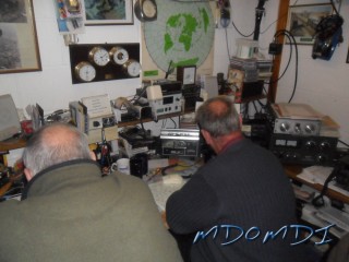 Ralph Furness (GD4IHC) Logging, whilst Mike Jones (GD4WBY) works the bands.