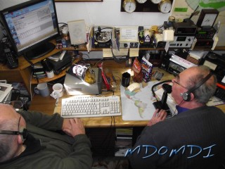Ralph Furness (GD4IHC) logging whilst Mike Jones (GD4WBY) grams the contacts during the contest