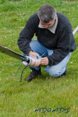 Bernd (DH1SBB) sorting out the coil on the vertical antenna