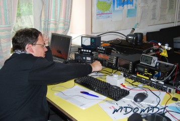 Rainer Sins (DG5SBK) finally getting some alone time on the radio