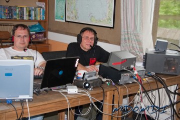 Both Rainer (DG5SBK) and Claus (DO5BC) posing for the camera, they are Ham Radio tarts!