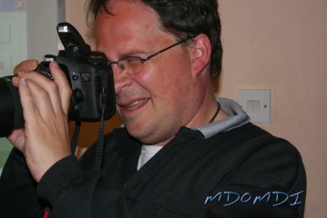 Rainer (DG5SBK) seems to have a medical problem, there seems to be a camera attached to his face.