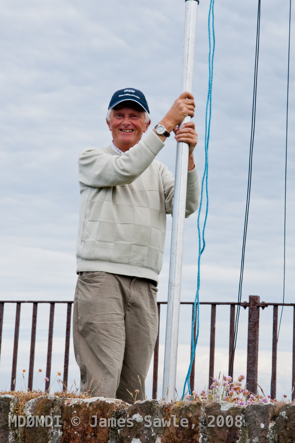 John Martin (GD4RAG) having to hole the pole up for the duration of the event!