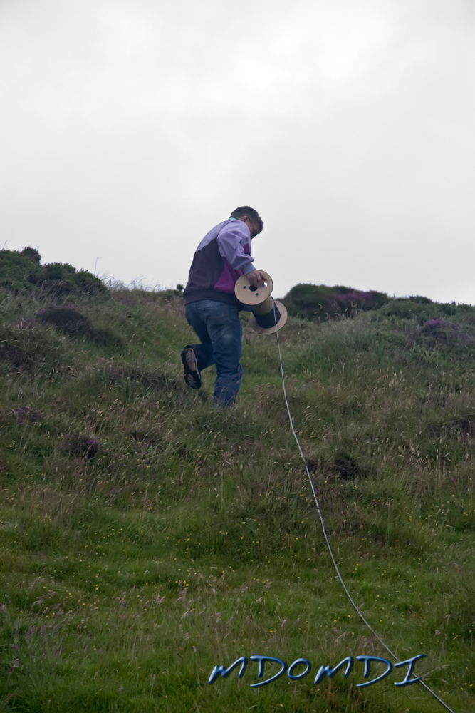 Bernd Bross (DH1SBB) laying out the feeder