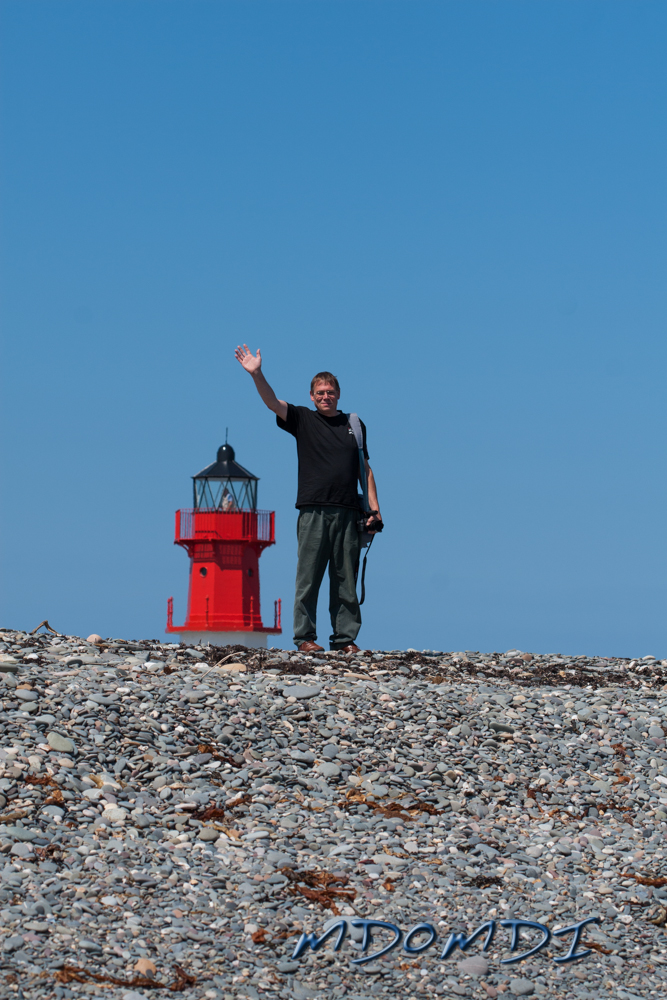 Claus (DO9BC) and the top of 'The Winkie' at the Point of Ayre)