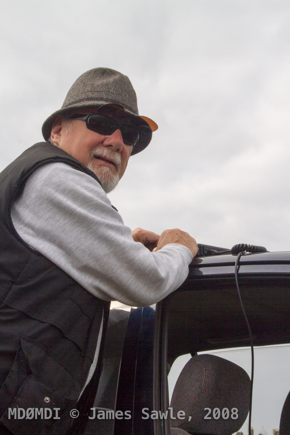 Harry Blackburn (MD0HEB) making sure that the vehicle wont fall over!