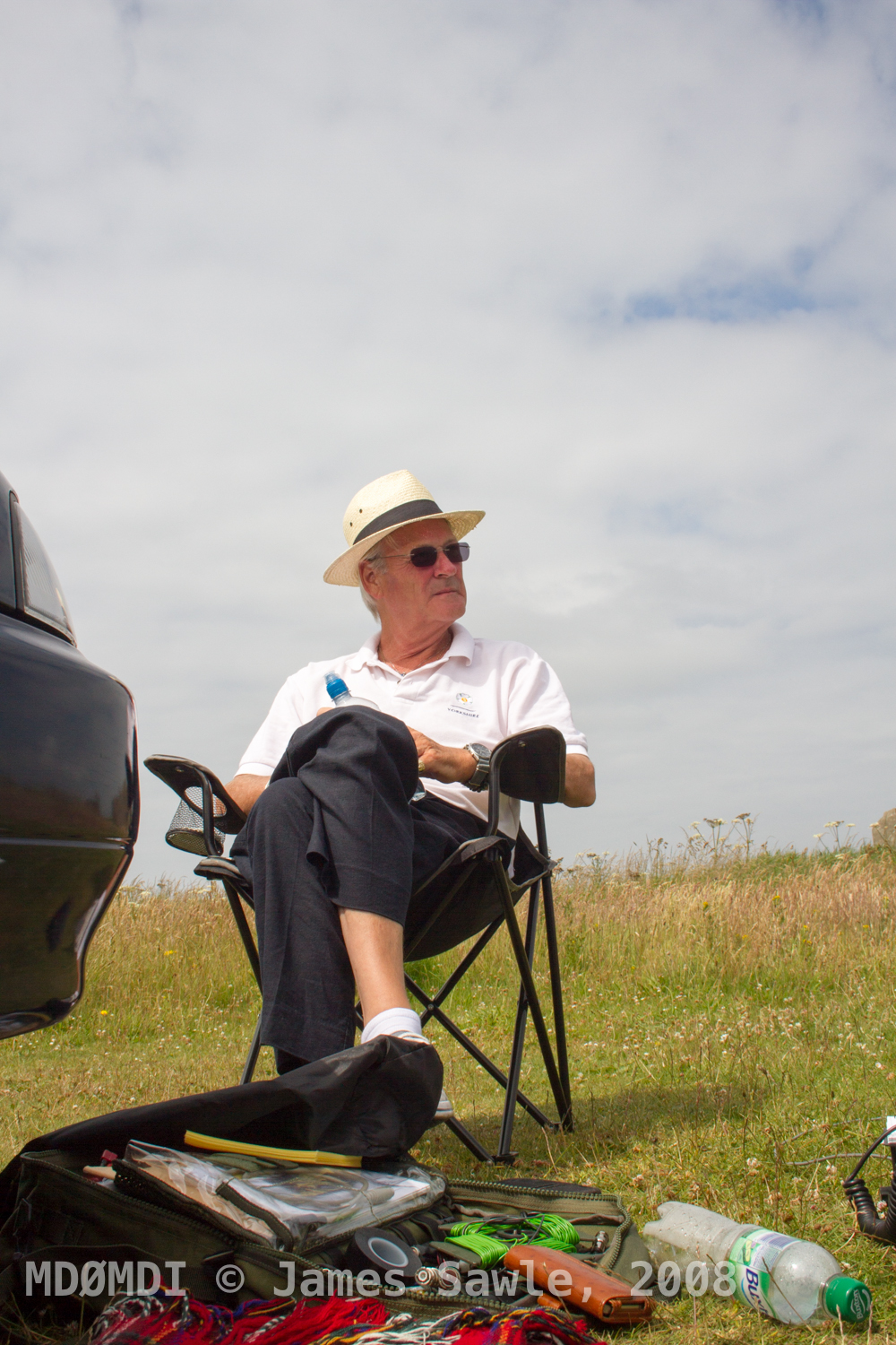 Morgan (MD0DXW) happy in the sun