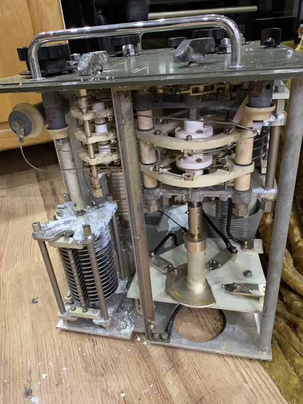 The Inside of the Larkspur D11 Station Antenna Tuner