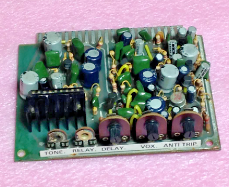 Photo of the PB-1315B Audio Amplifier Module that was only fitted in the FT-101F Models.