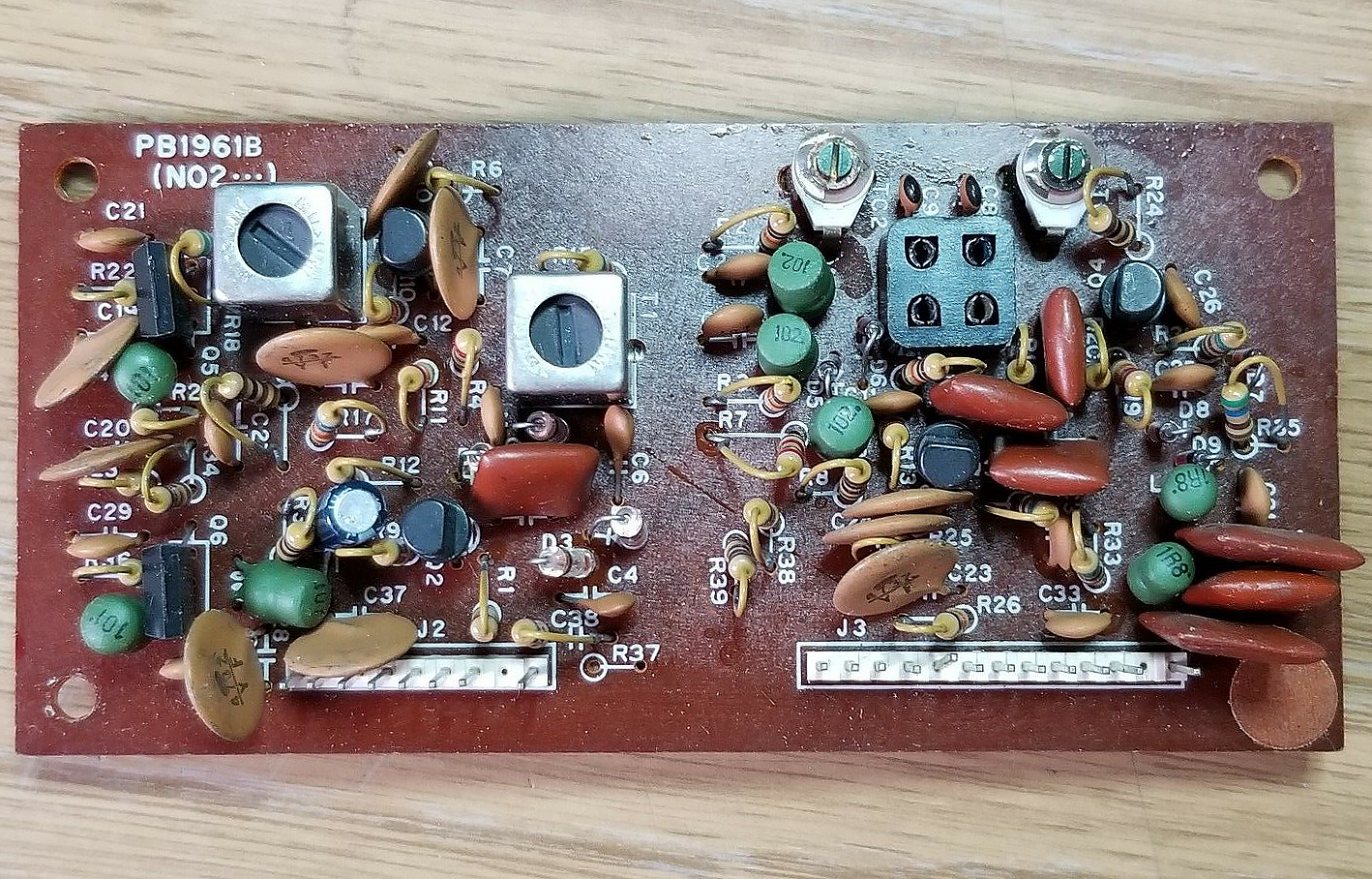 Photo of the PB-1961B Noise Blanker Module used in The FT-101ZD Series.