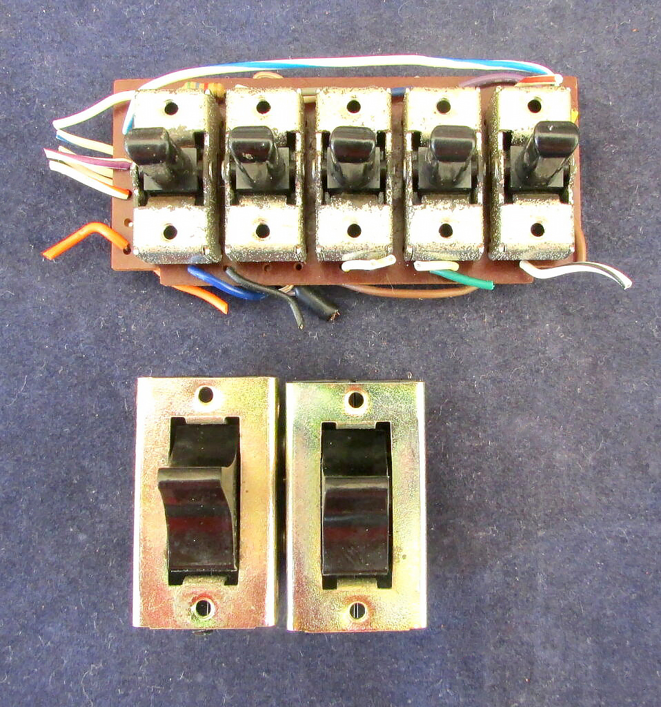 Photo of the PB-1975A Lever Switch Module used in the ~FT-101ZD Transceiver.