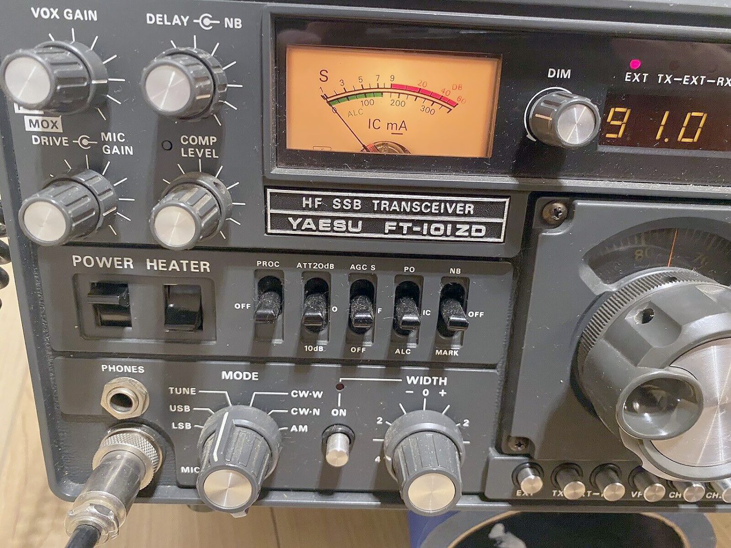 Close-up of the Yaesu FT-101ZD Front Panel.