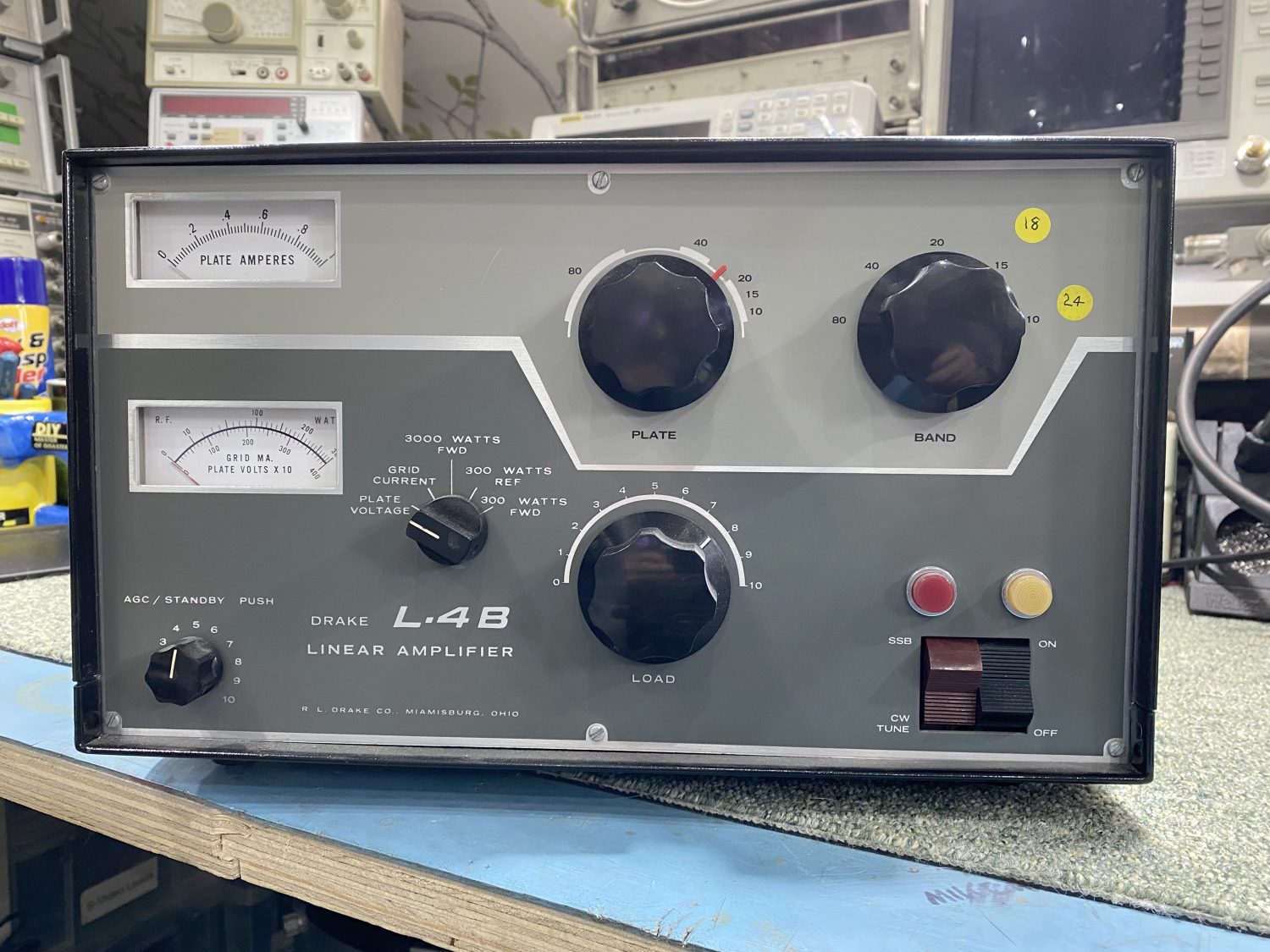 Drake L-4B - Linear Amplifier - Front Panel