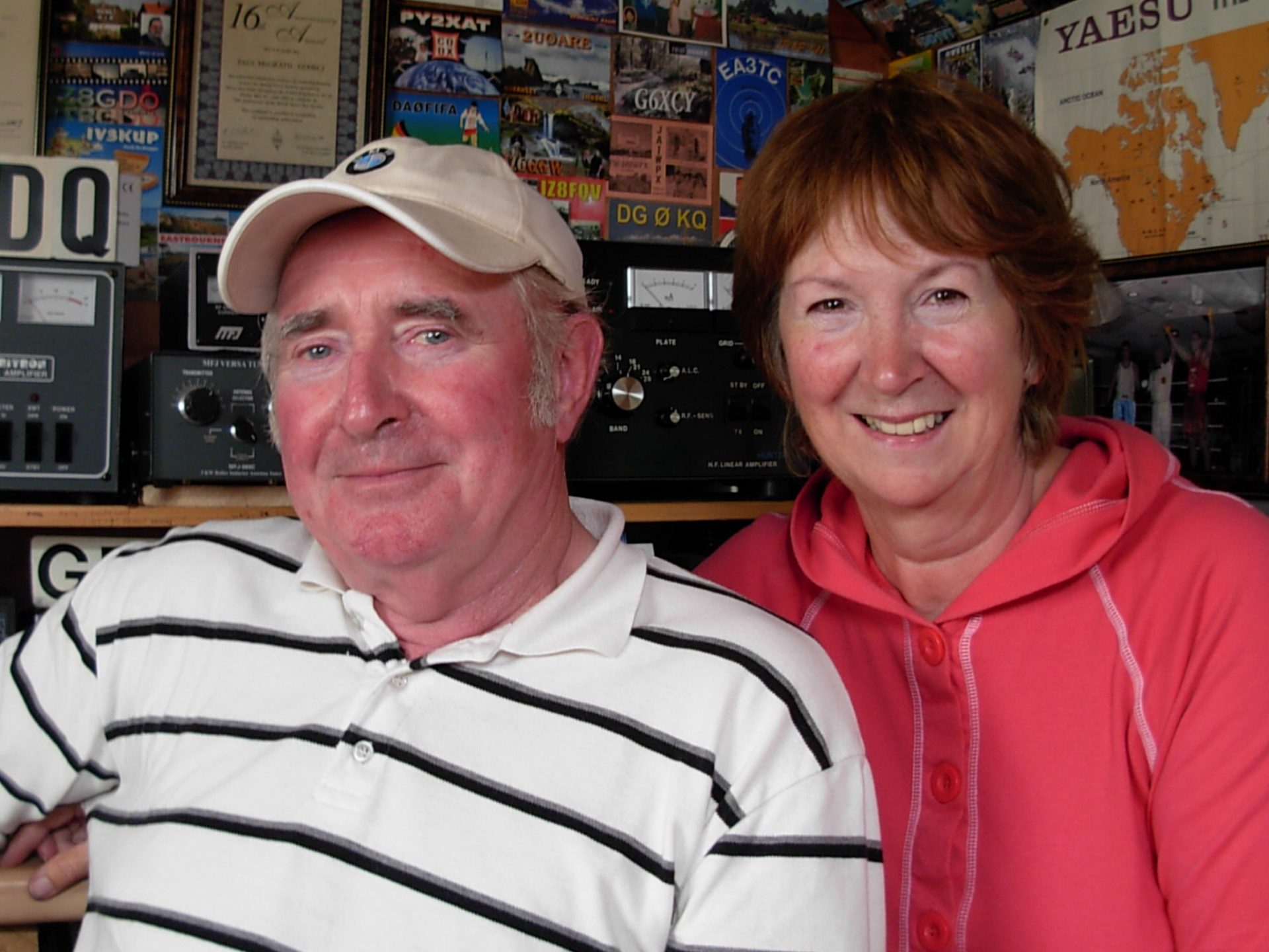 2007-06-19 - Douglas (GD3RFK) and Margaret (GD4RFK) Dodd in Paul's Shack 001