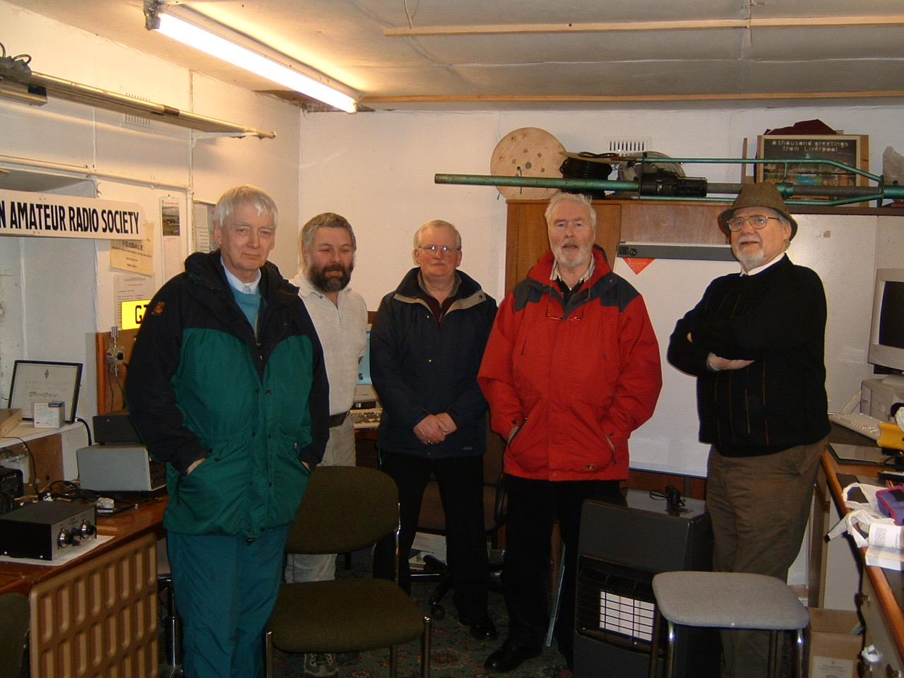 Alan Crowther (GD0MWL), Steve Kelly (GD7DUZ), 'Unknown', Phil Parker (GD4UQO) and Harry Blackburn (MD0HEB).