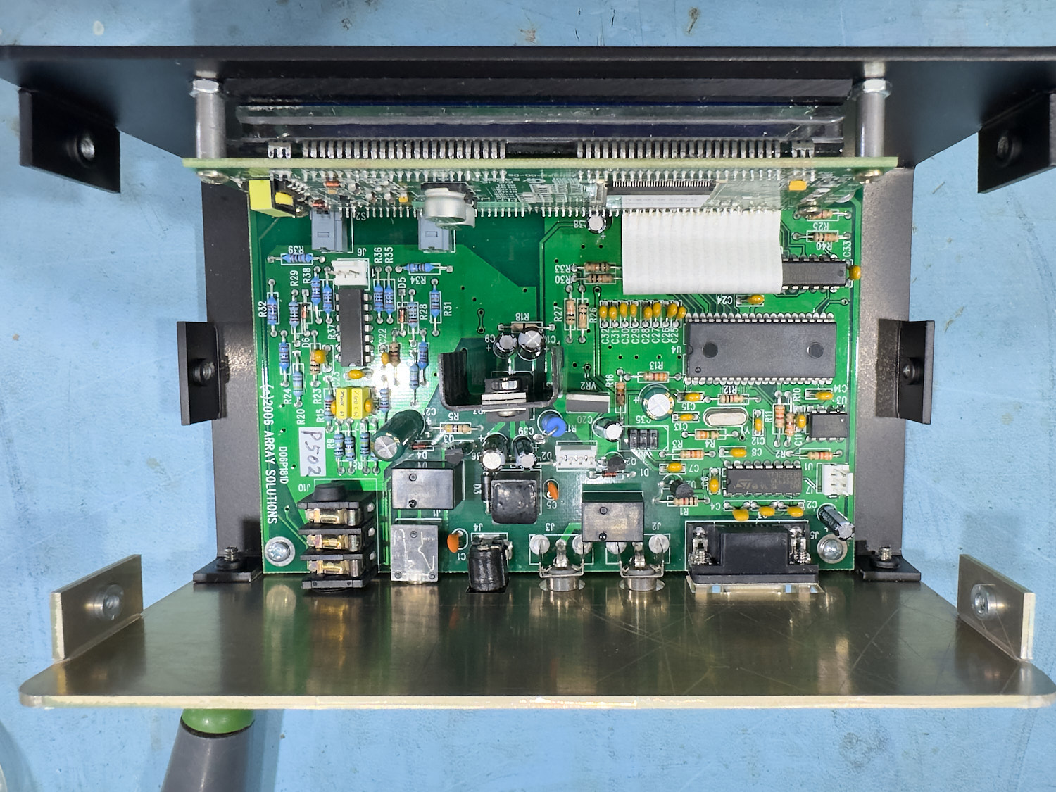 A View of what's inside the box of the Palstar PM5K