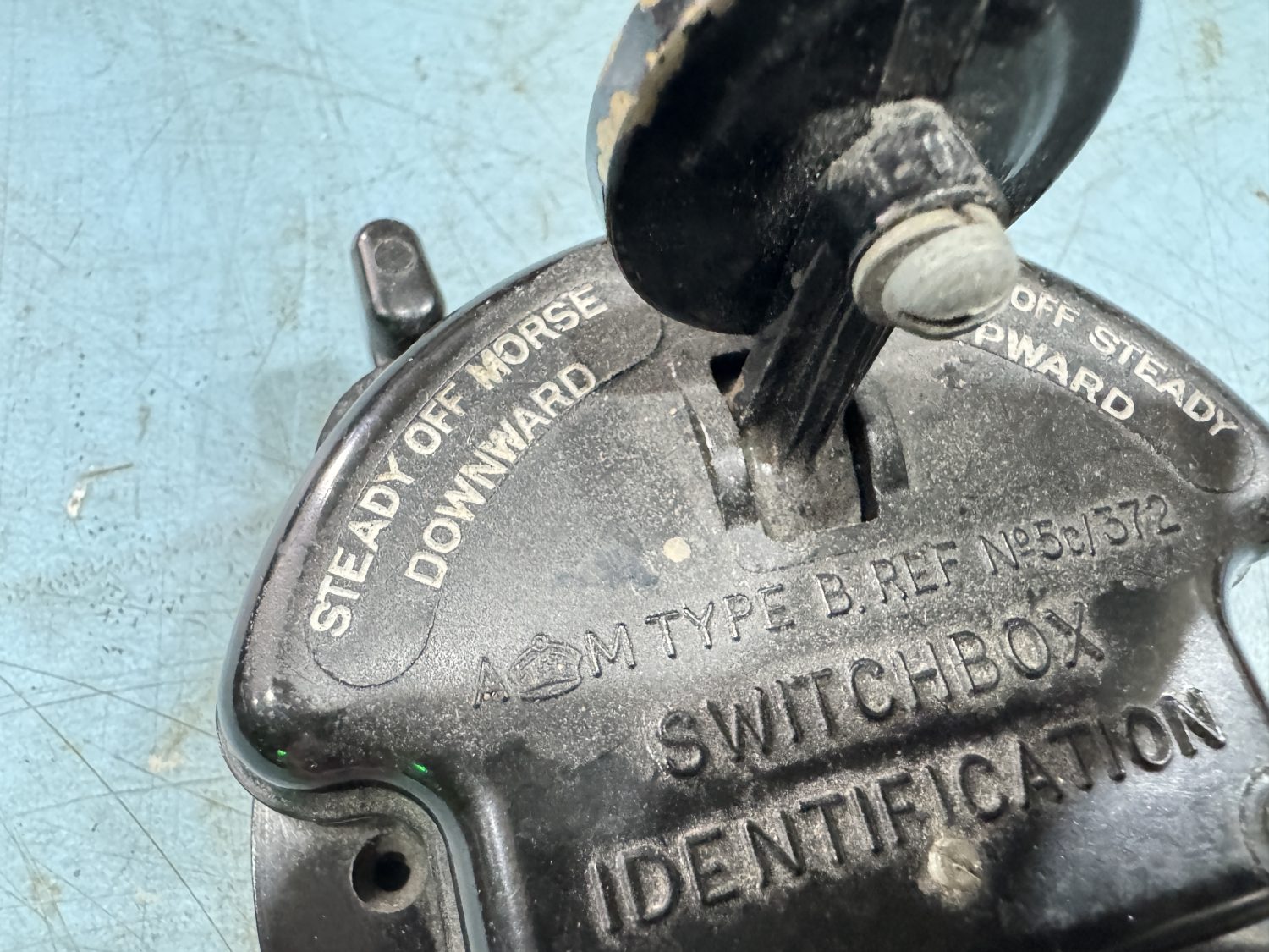 A(Crown)M Type B Ref No 5c/372 SWITCHBOX IDENTIFICATION