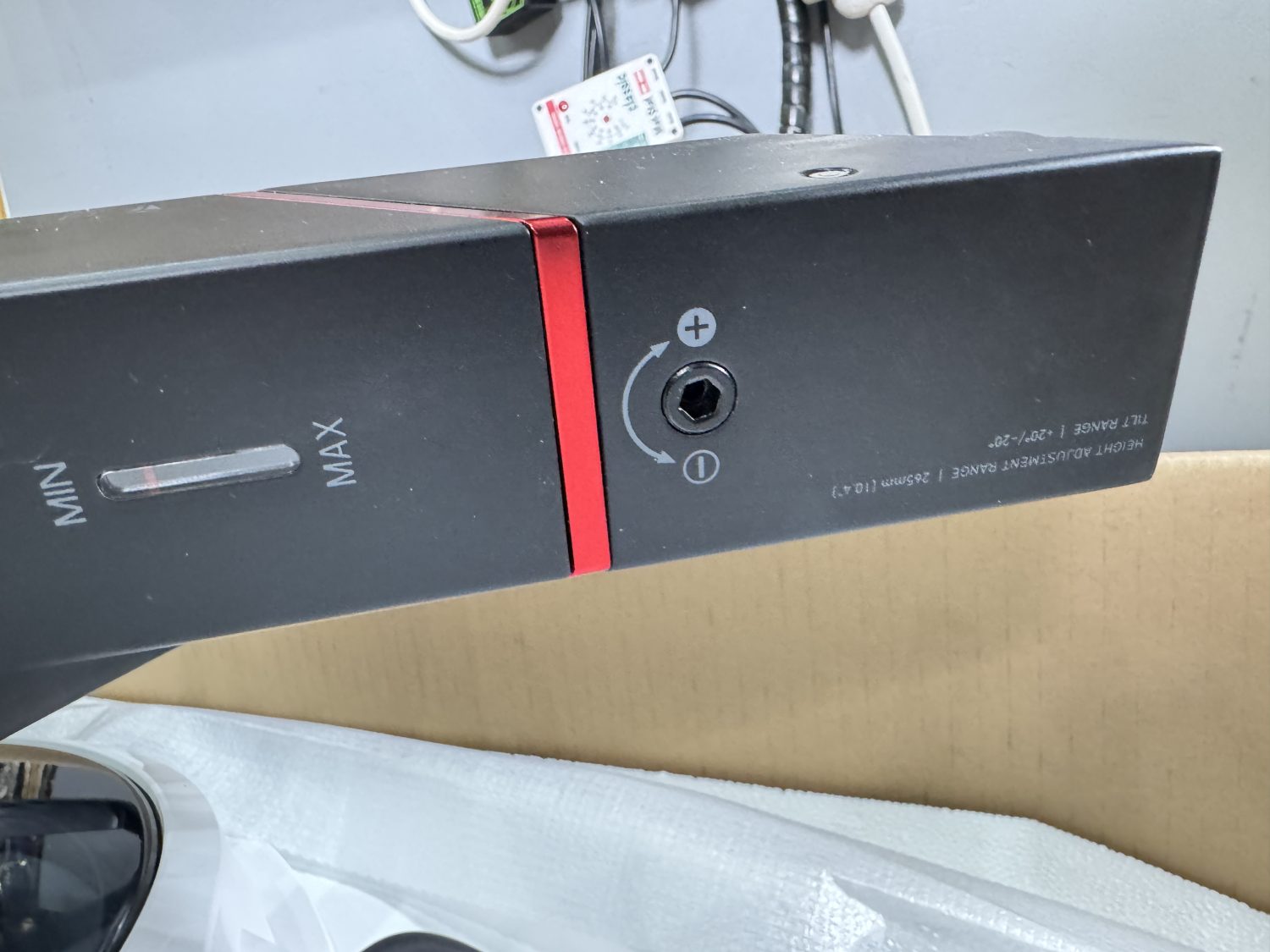 On the top section of the Arm you get to see where you can adjust the tension of the mount, I found that I had to turn this all the way up to give the best support for this heavy monitor.